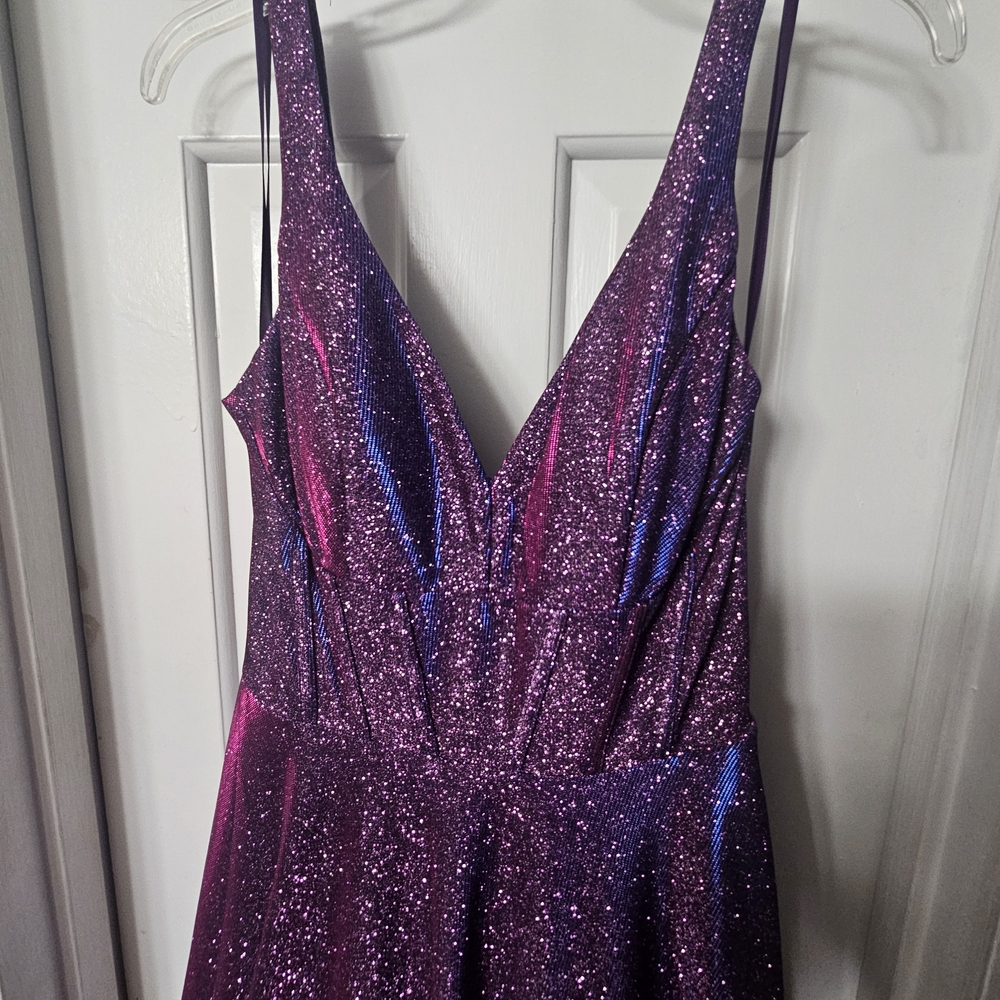 Elegant Purple Maxi Dress - Picture 4 of 6